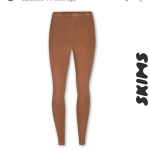 SKIMS Camel Leggings